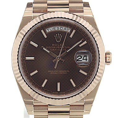 Rolex Day-Date 40 - 228235