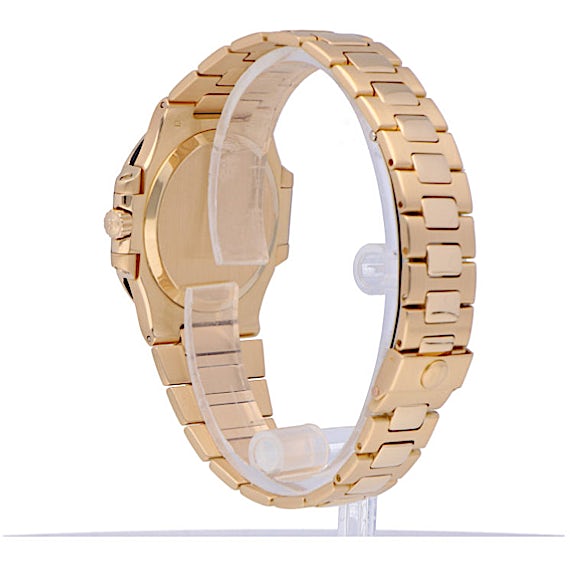 Patek Philippe Nautilus 3800  Patek Philippe Nautilus 3800