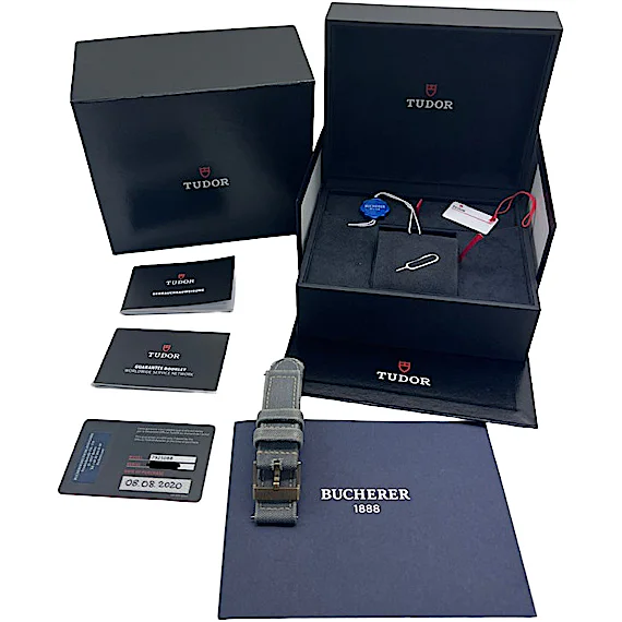 Tudor Black Bay 79250BB Tudor Black Bay 79250BB