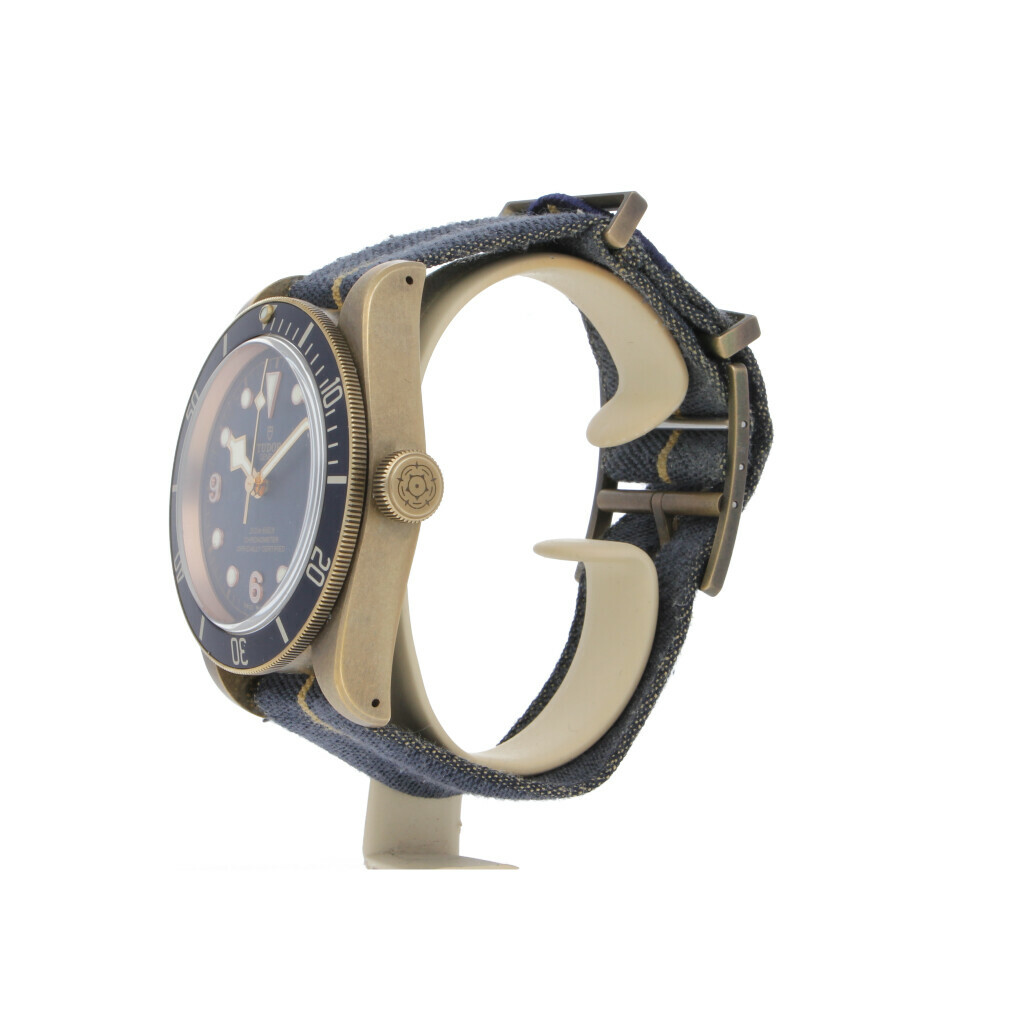 Tudor Black Bay 79250BB