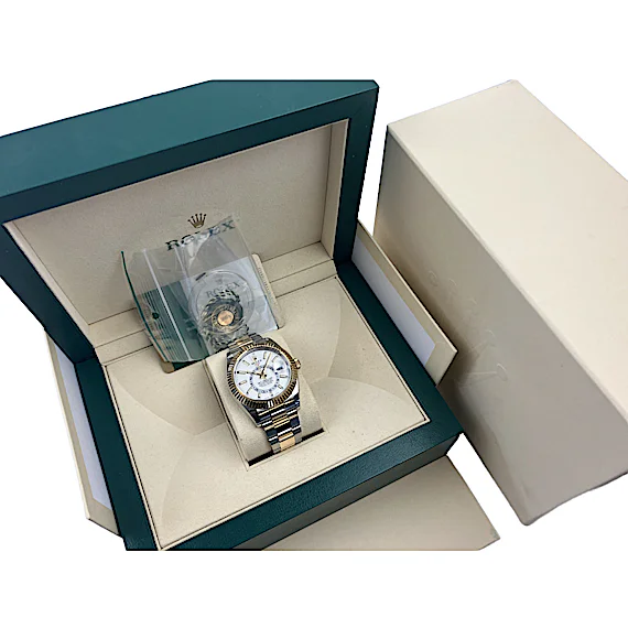 Rolex Sky-Dweller 326933 Rolex Sky-Dweller 326933