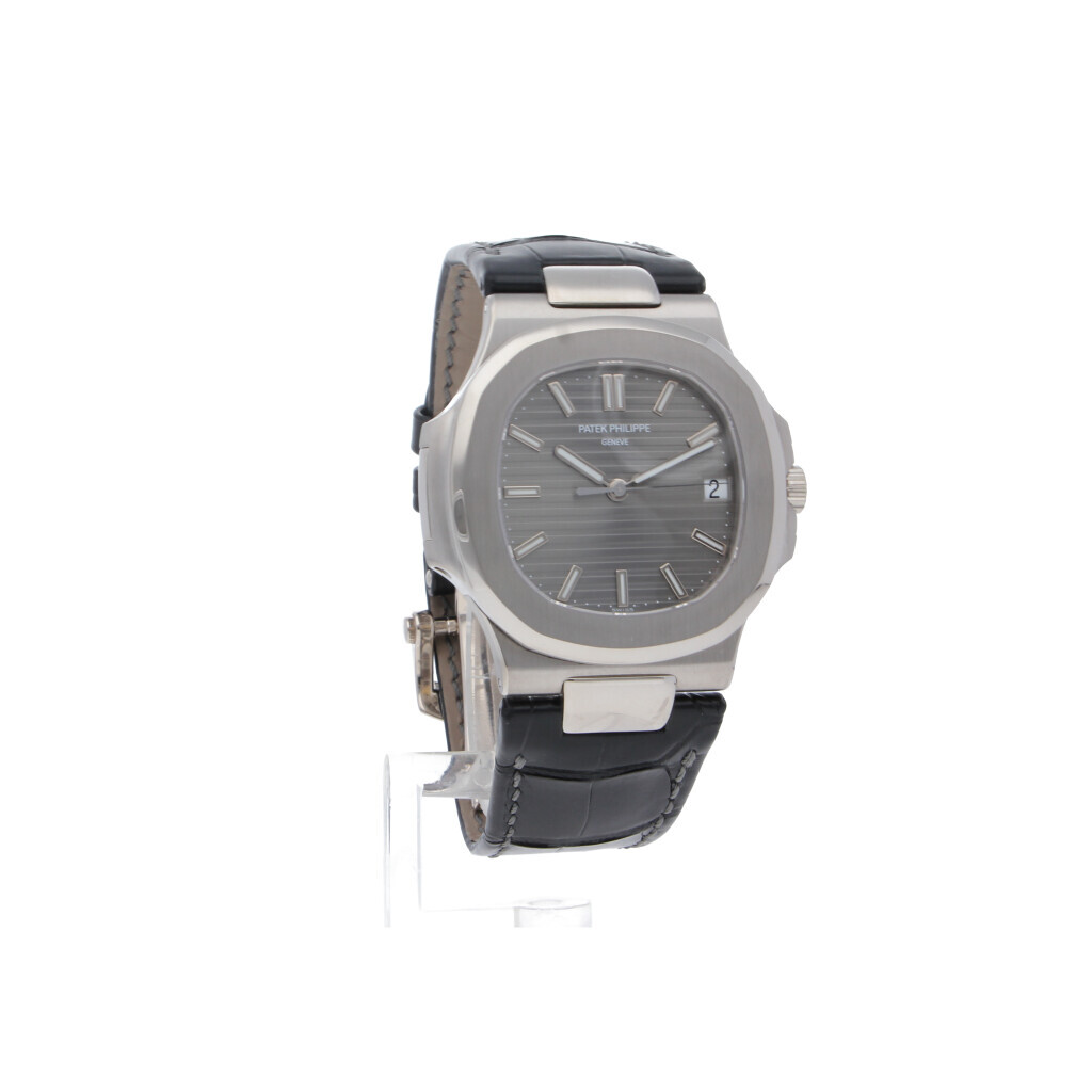 Patek Philippe Nautilus 5711G 001 in White Gold CHRONEXT