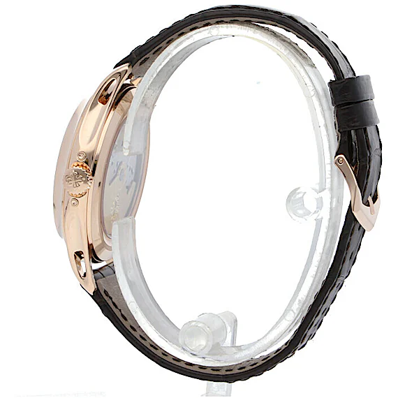 Patek Philippe Annual Calendar 40 5205R-001 Patek Philippe Annual Calendar 40 5205R-001