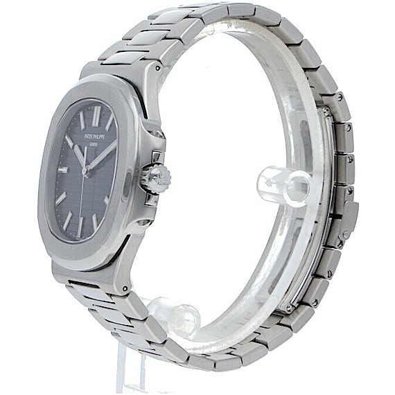 Patek Philippe Nautilus 5711/1A-001  Patek Philippe Nautilus 5711/1A-001