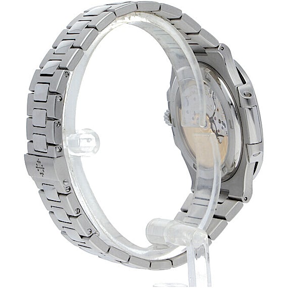 Patek Philippe Nautilus 5711/1A-001  Patek Philippe Nautilus 5711/1A-001