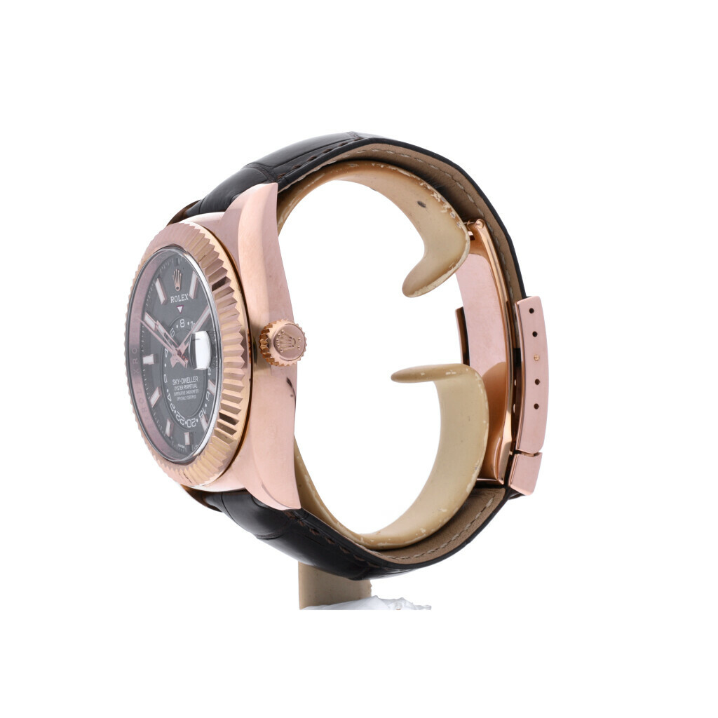 Rolex Sky-Dweller 326135