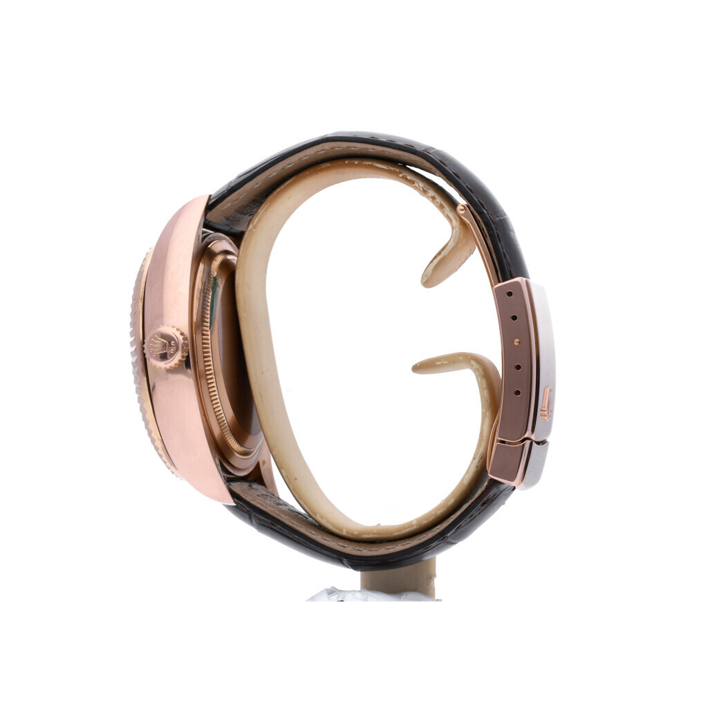 Rolex Sky-Dweller 326135