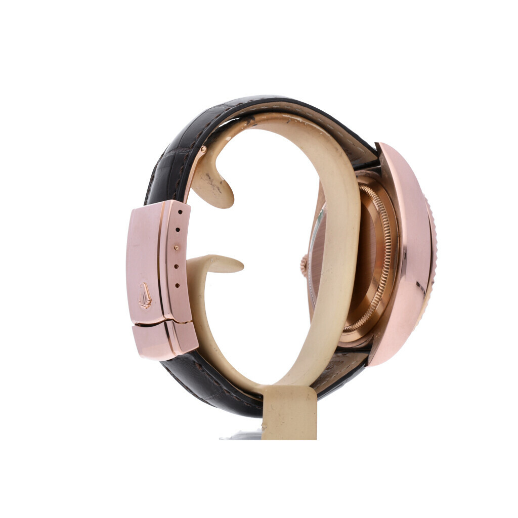 Rolex Sky-Dweller 326135