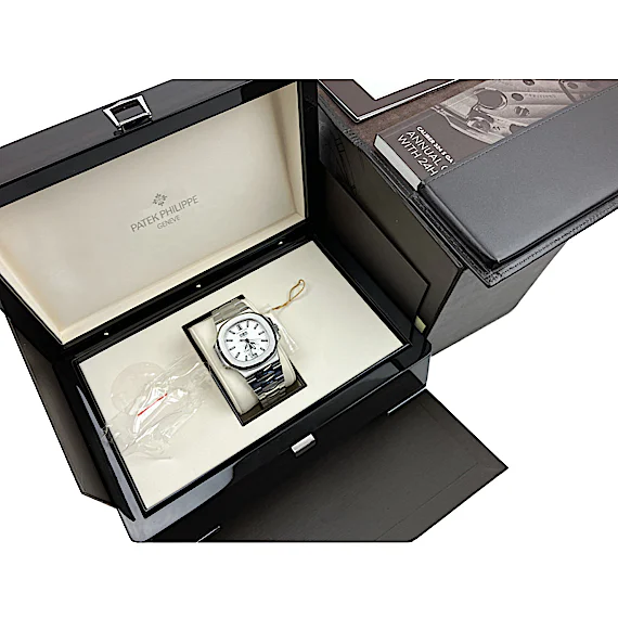 Patek Philippe Nautilus 5726/1A-010 Patek Philippe Nautilus 5726/1A-010