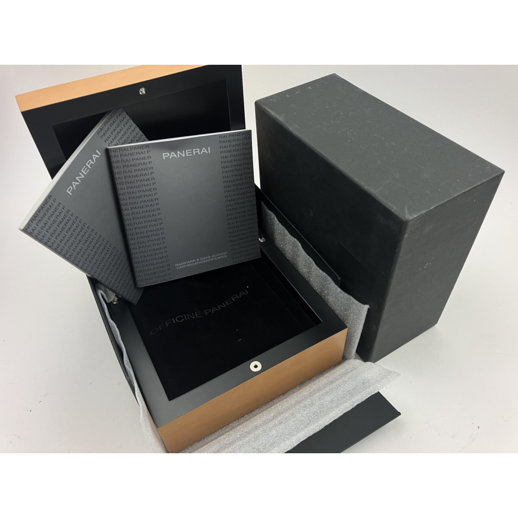 Panerai Radiomir PAM00610