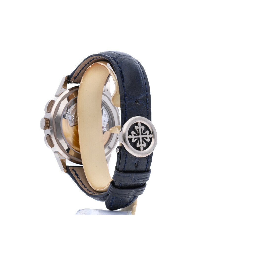 Patek Philippe World Time Chronograph  39,5 5930G-010