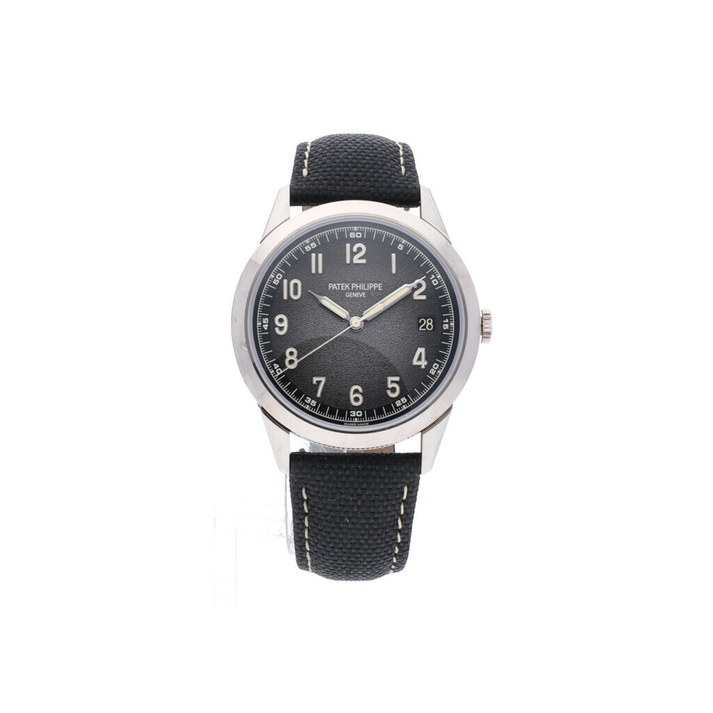 Patek Philippe Calatrava 5226G-001