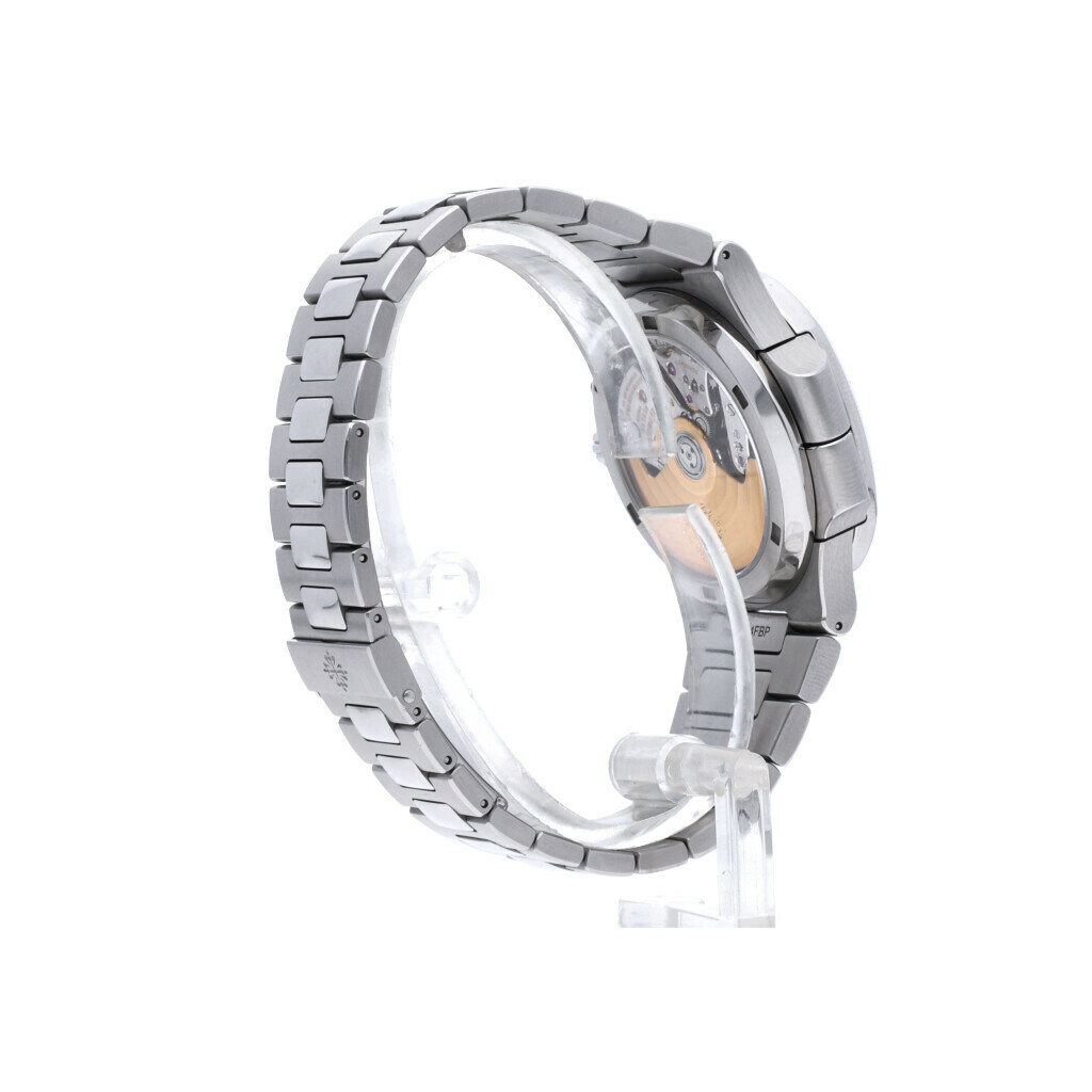 Patek Philippe Nautilus 5990/1A-001