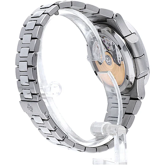 Patek Philippe Nautilus 5990/1A-001 Patek Philippe Nautilus 5990/1A-001