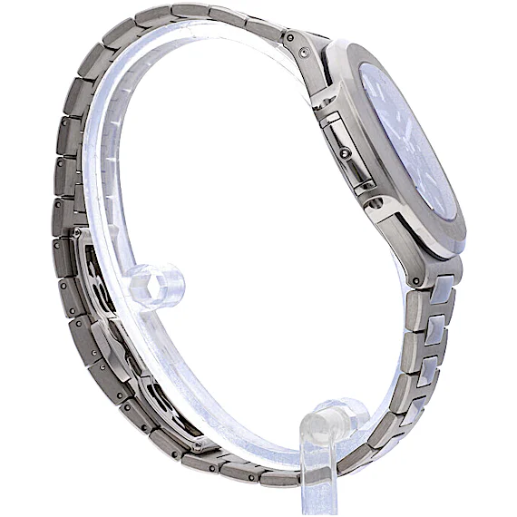 Patek Philippe Nautilus 5740/1G-001 Patek Philippe Nautilus 5740/1G-001