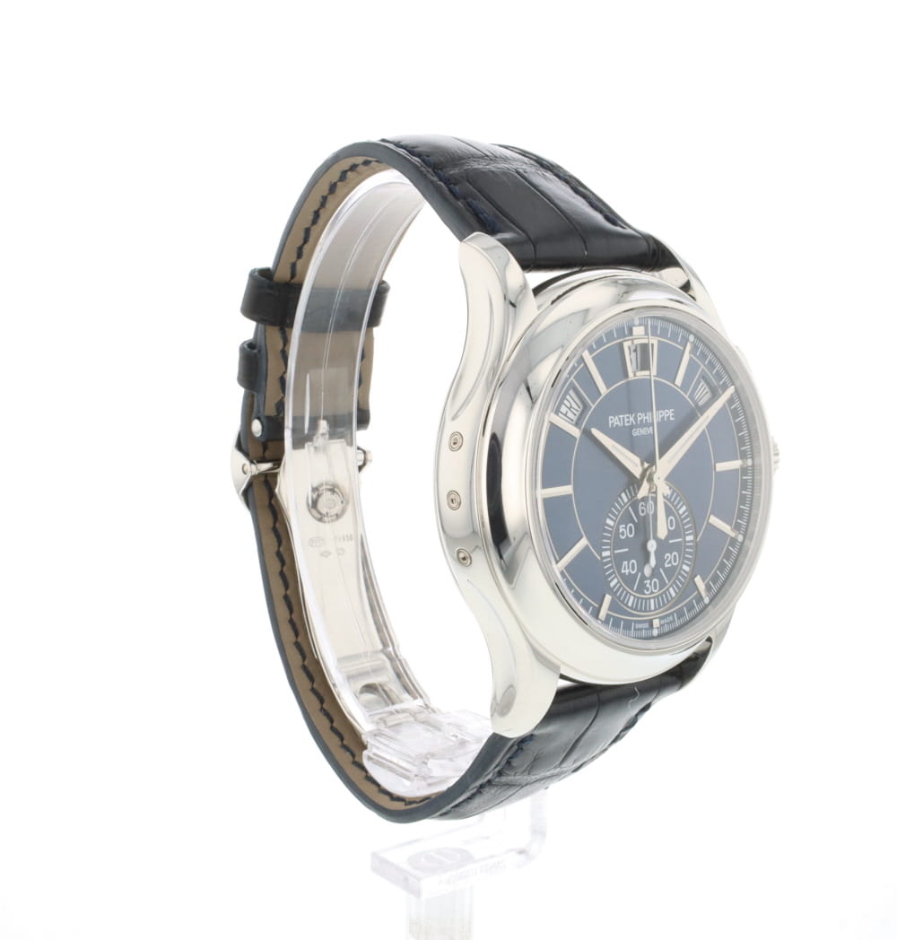 Patek Philippe Nautilus 5905P-001