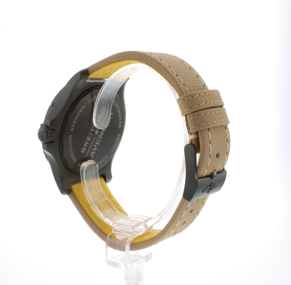 Breitling Avenger V32395