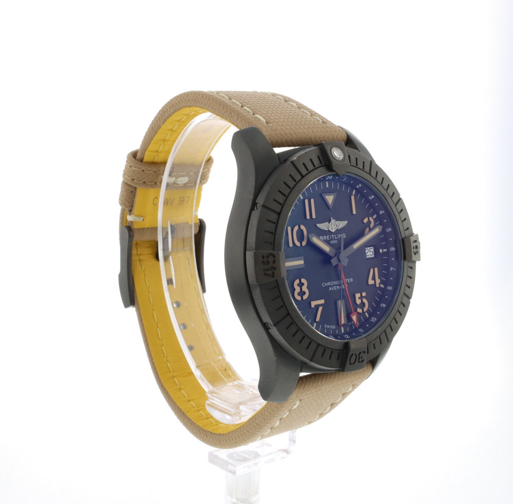 Breitling Avenger V32395