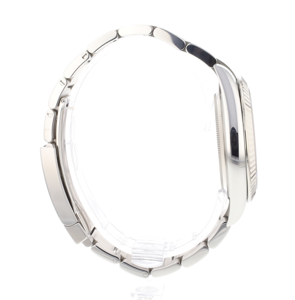 Porsche Design Dashboard 69178