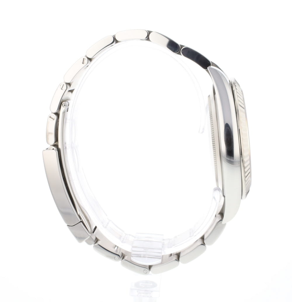 Porsche Design Dashboard 1601