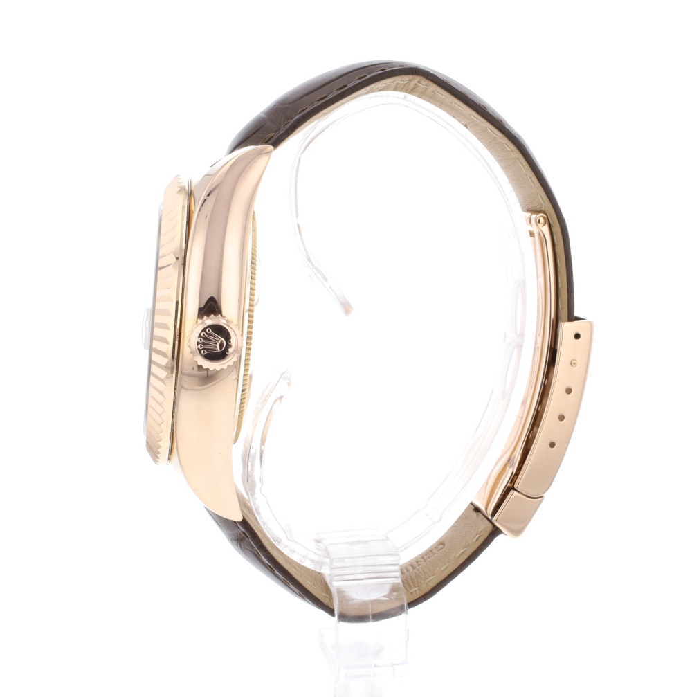 Rolex Sky-Dweller 326135