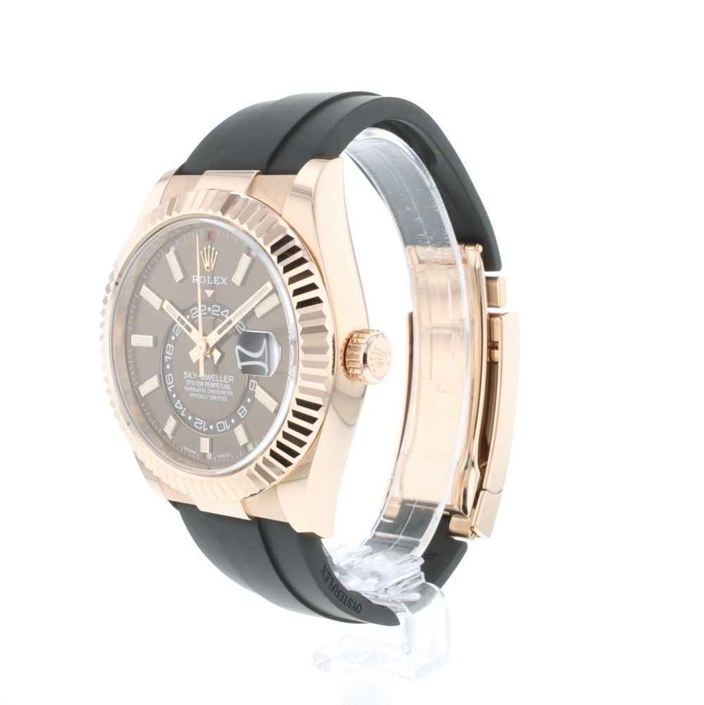 Rolex Sky-Dweller 326235