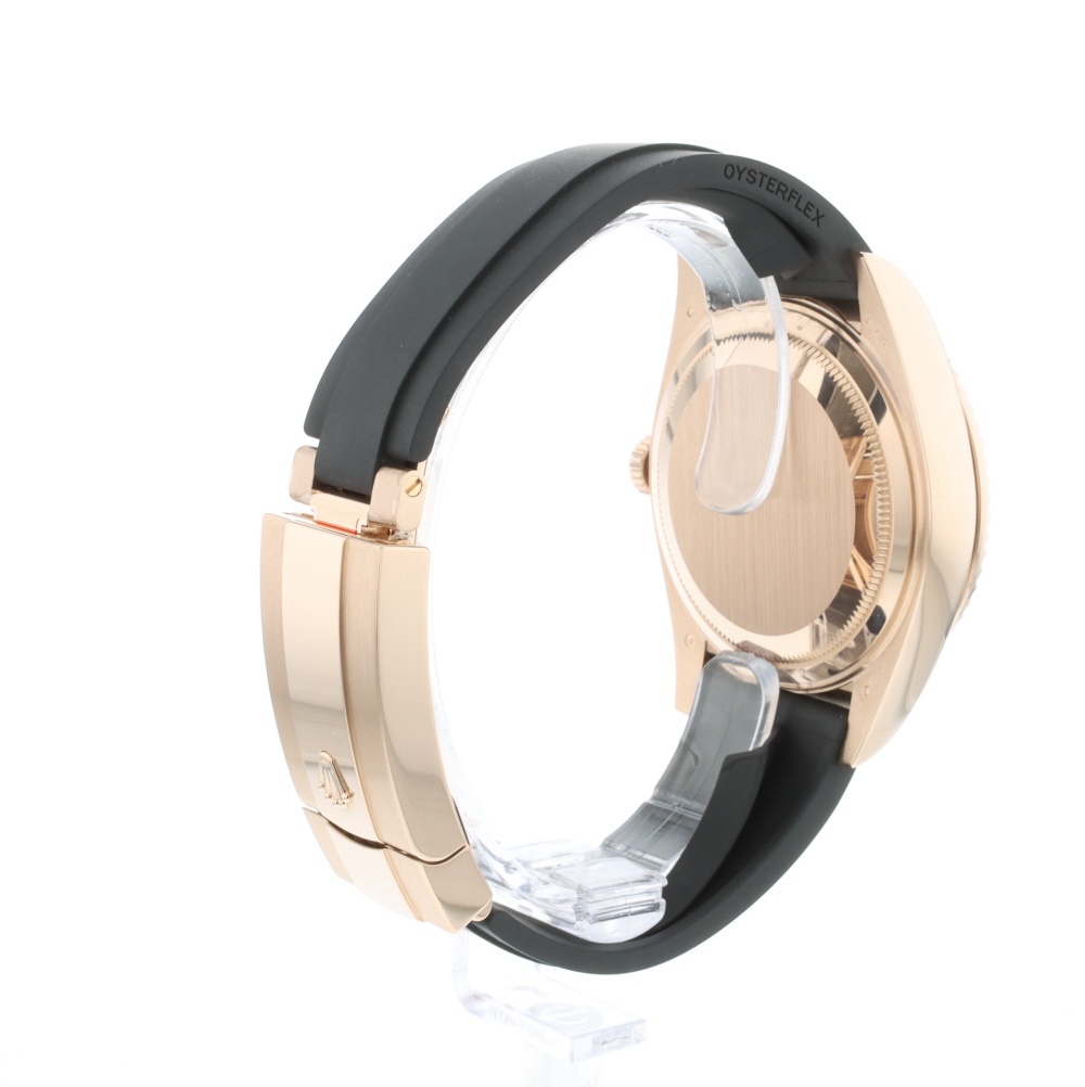 Rolex Sky-Dweller 326235