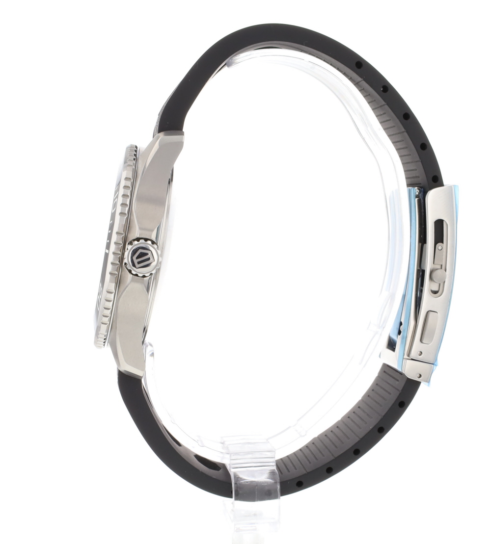 Tudor Black Bay 3800