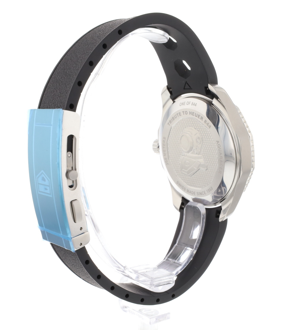 Tudor Black Bay 3800