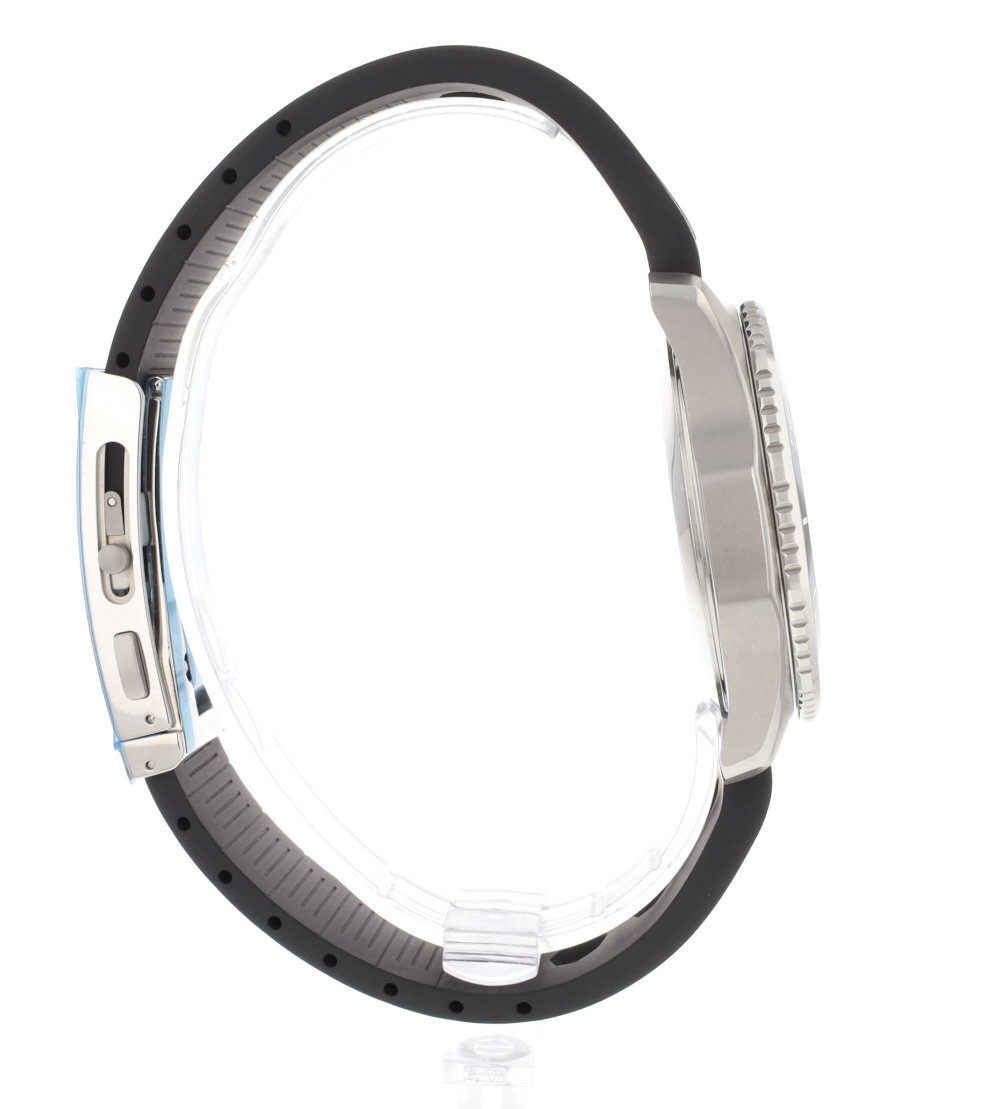 Tudor Black Bay 3800