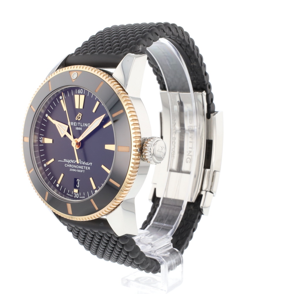 Breitling Superocean UB2030