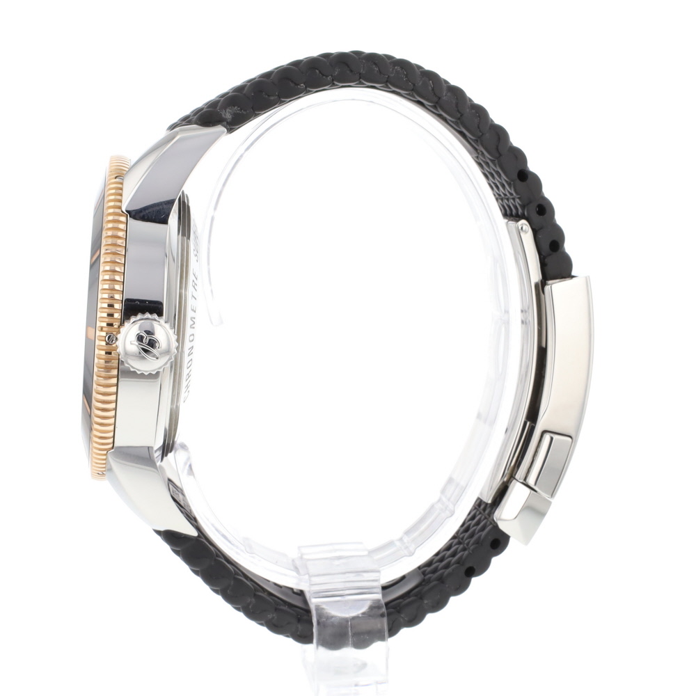 Breitling Superocean UB2030