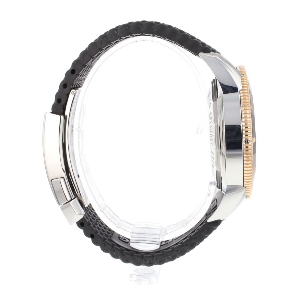 Breitling Superocean UB2030