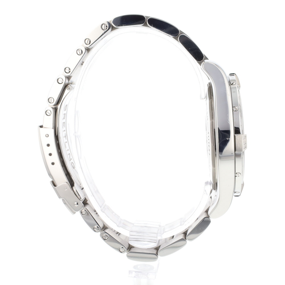 Breitling Avenger A32390