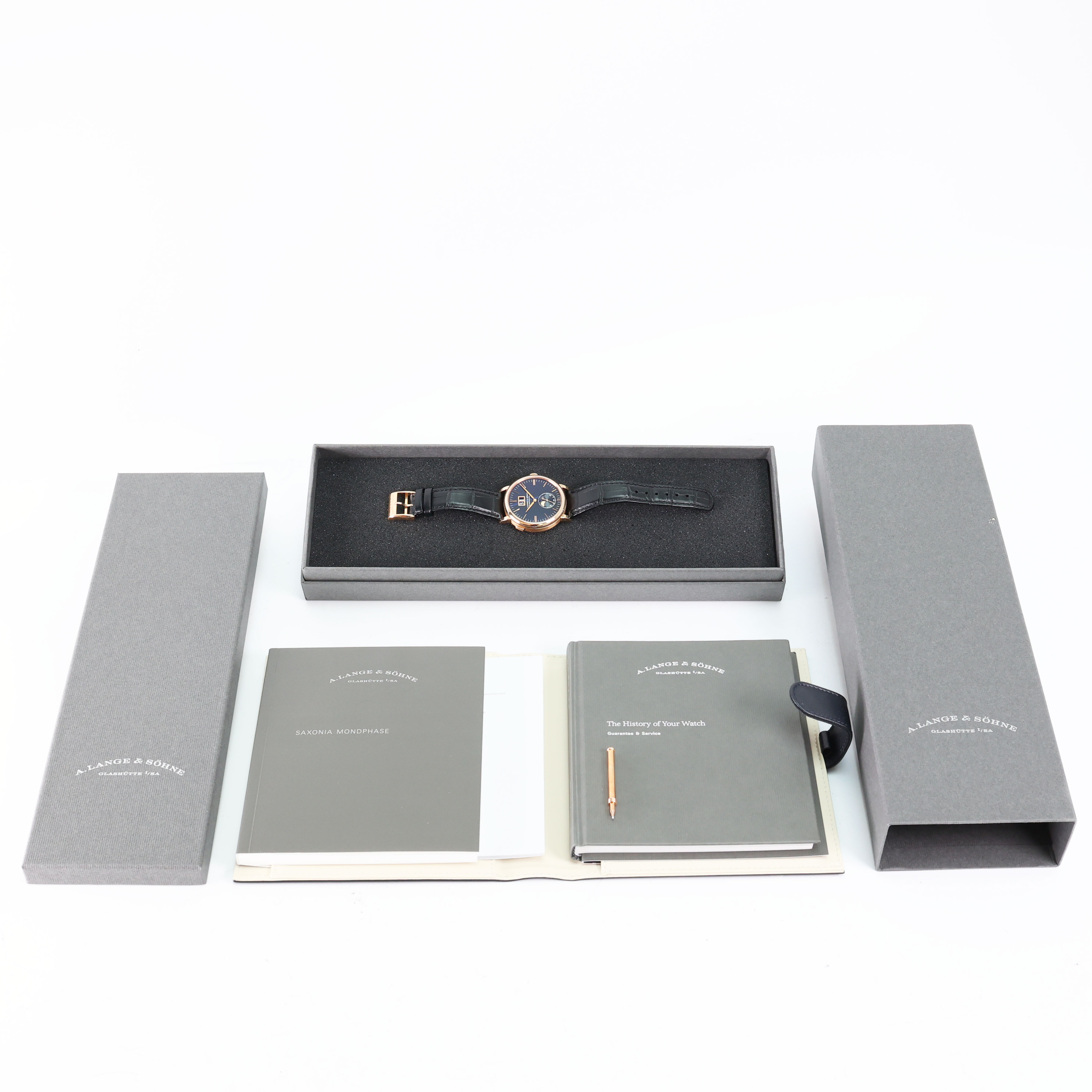 A. Lange & Söhne Saxonia 384.031