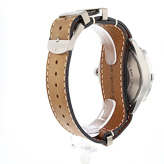 Breitling Montbrillant AB2040  Breitling Montbrillant AB2040