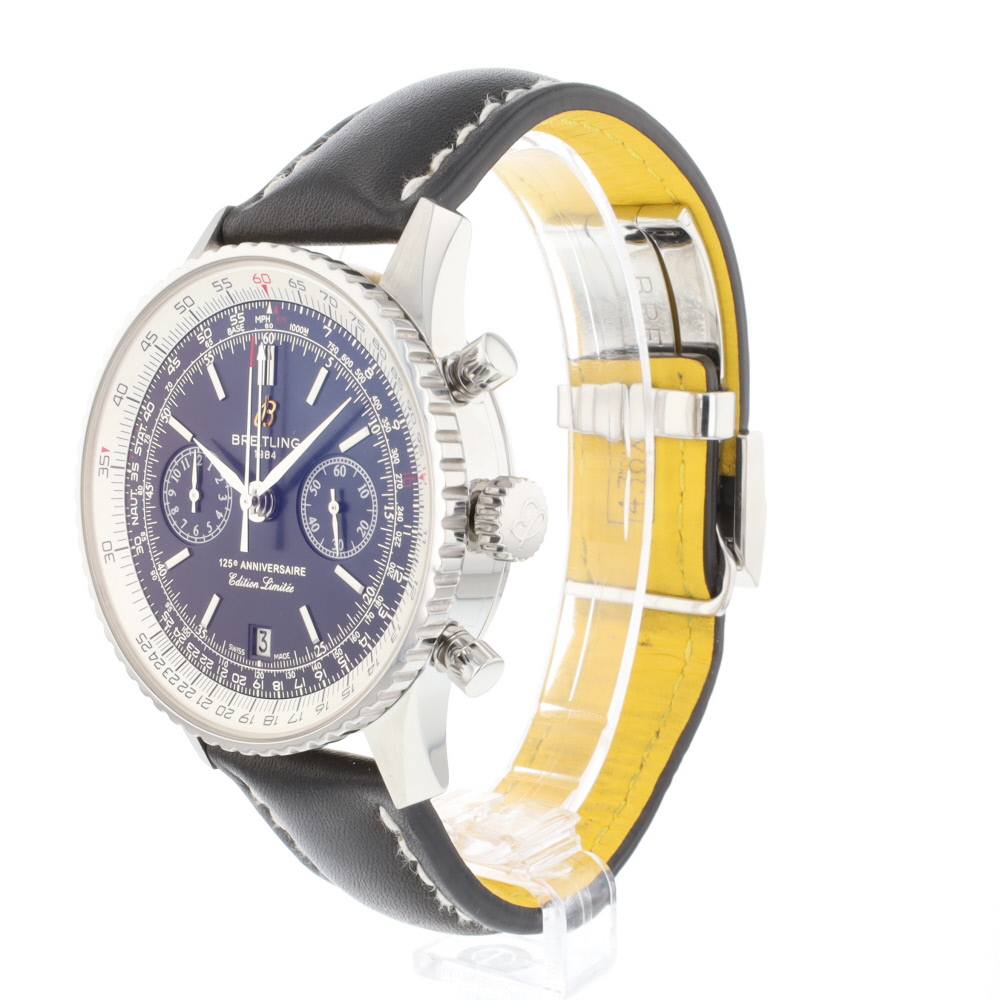 Breitling Navitimer A26322