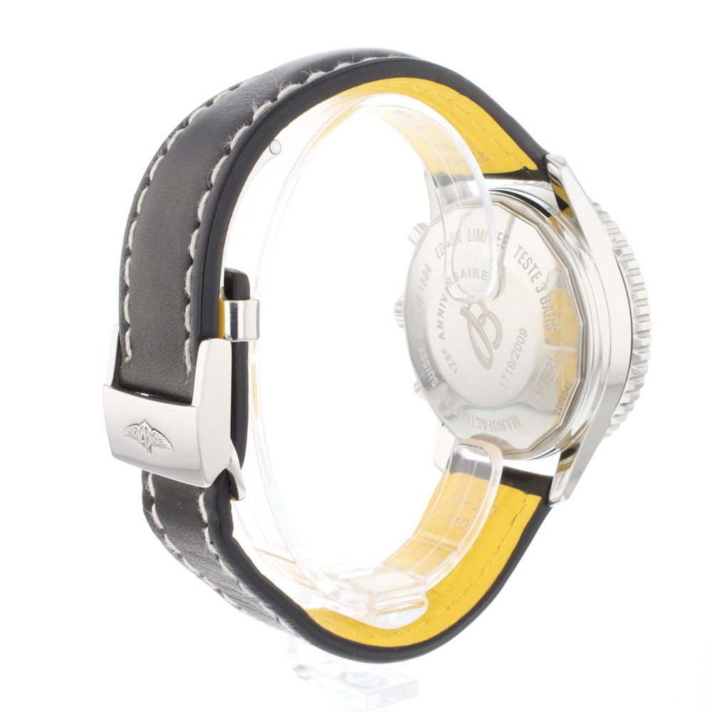 Breitling Navitimer A26322