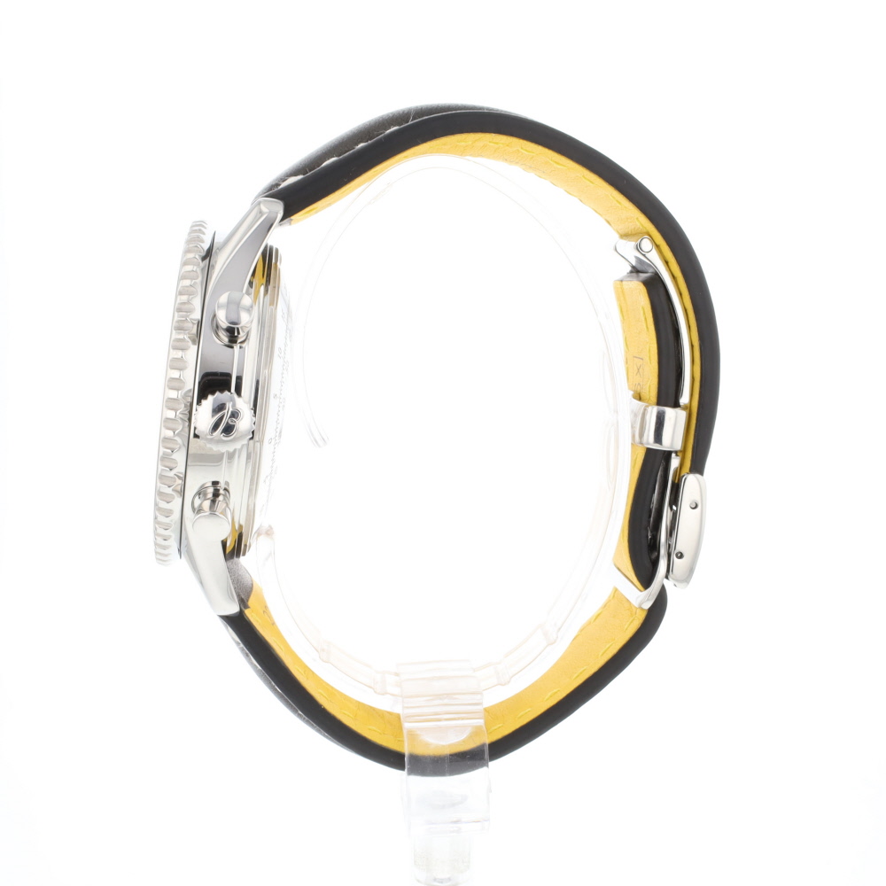 Breitling Navitimer A23322