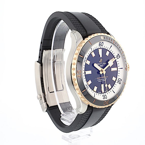 Breitling Superocean U17375  Breitling Superocean U17375