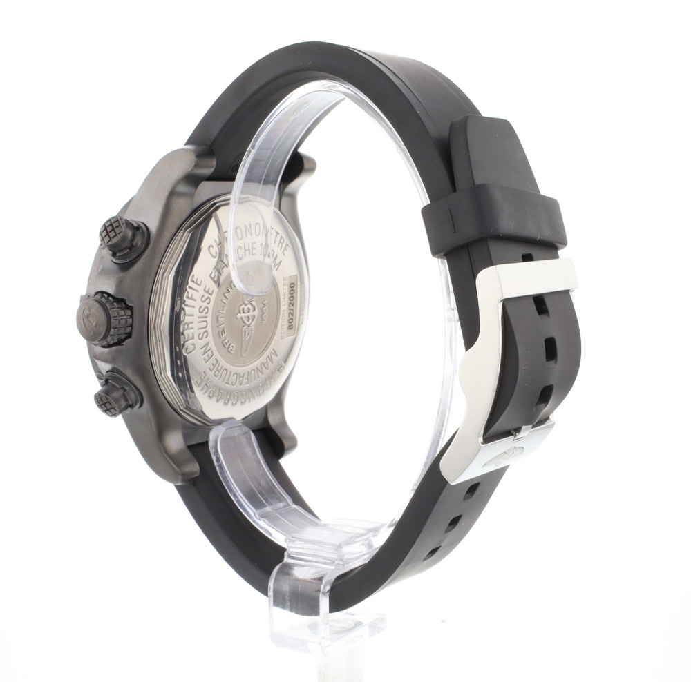 Breitling Avenger M73390