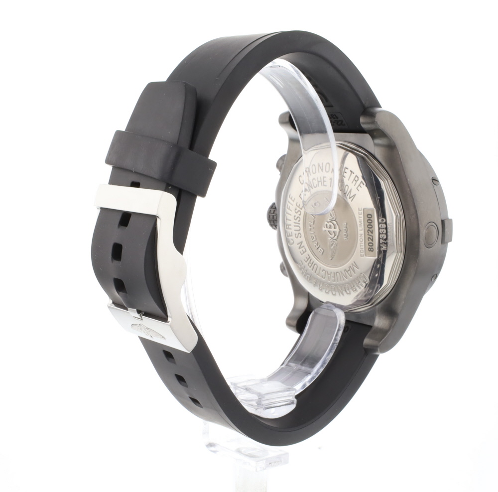 Breitling Avenger M73390