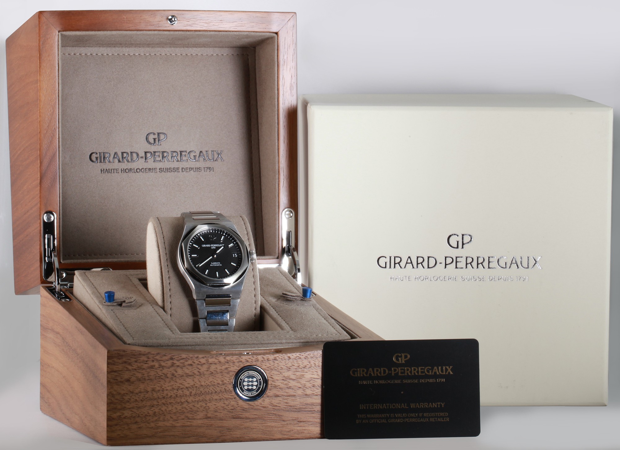 Girard Perregaux Laureato 81010-11-634-11A