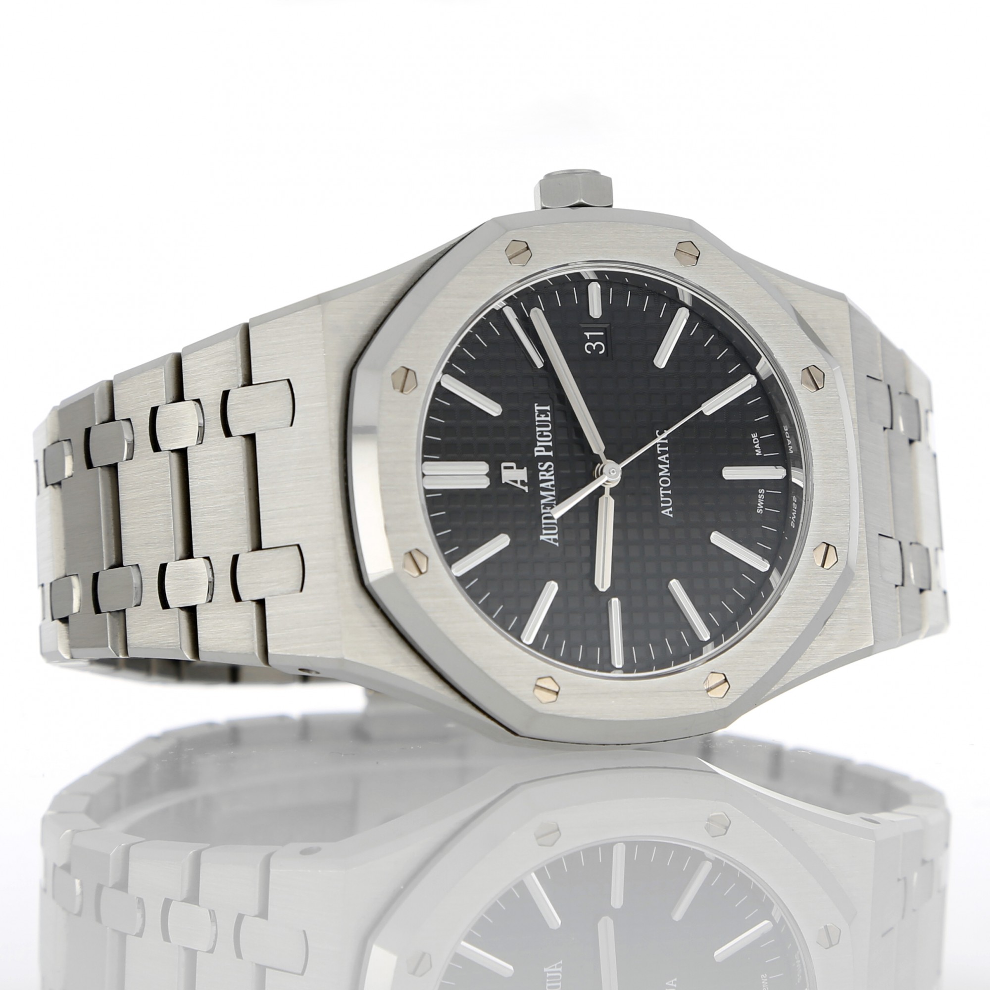 Audemars Piguet Royal Oak 15400ST.OO.1220ST.01