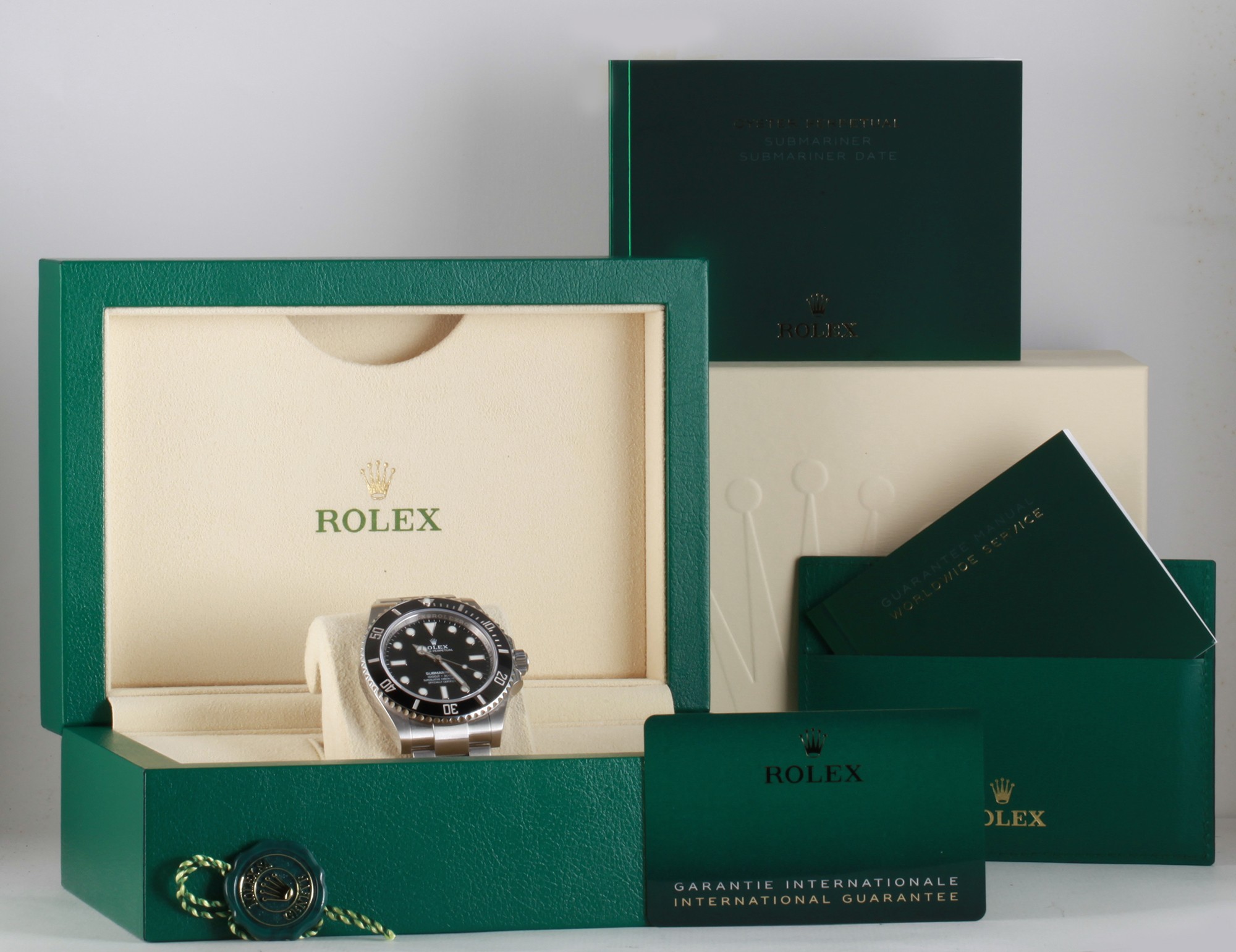 Rolex Submariner 124060