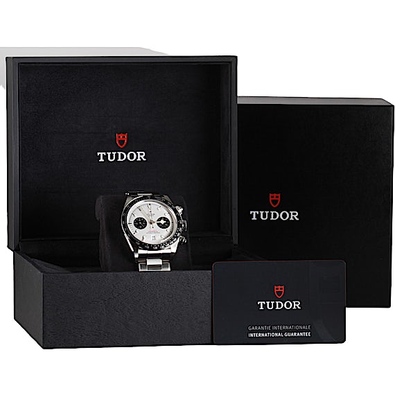 Tudor Black Bay 79360N Tudor Black Bay 79360N