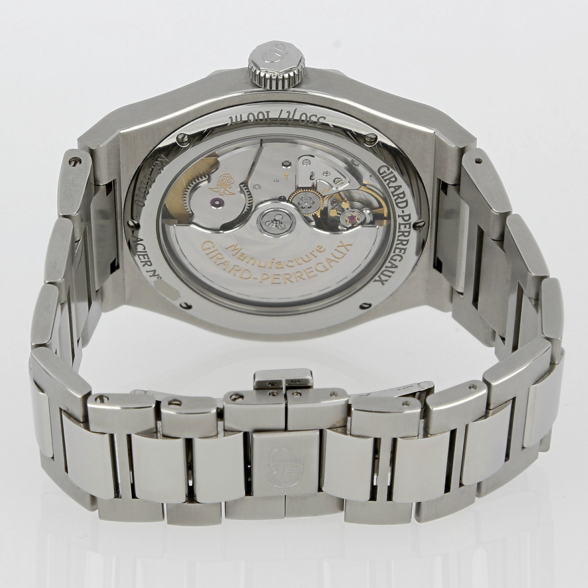Girard Perregaux Laureato 81010-11-431-11A