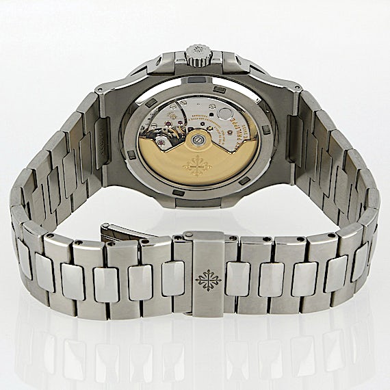 Patek Philippe Nautilus 5711/1A-001  Patek Philippe Nautilus 5711/1A-001