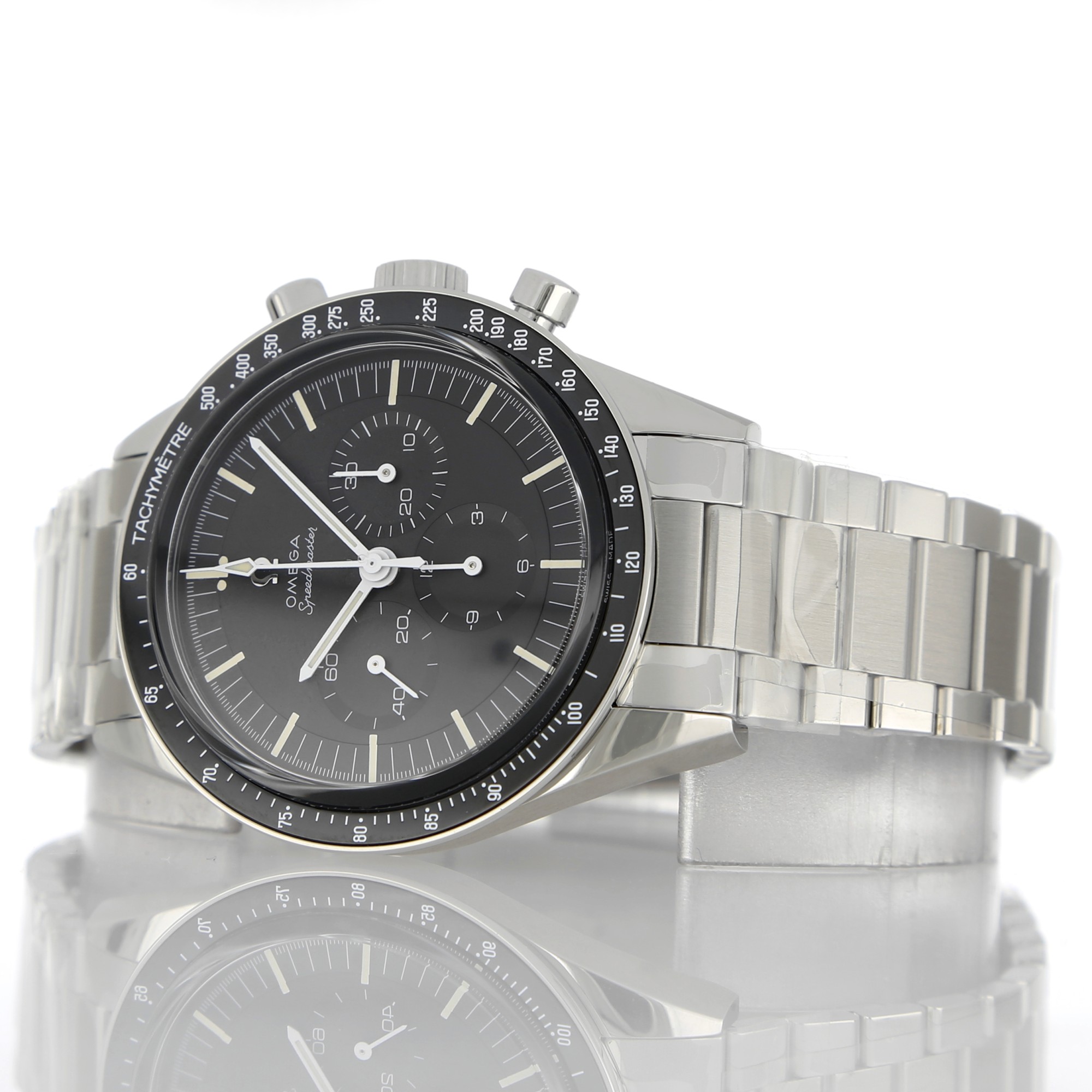 Omega Speedmaster 31130403001001