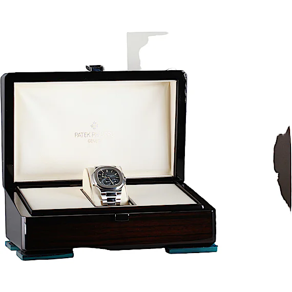 Patek Philippe Nautilus 5712/1A Patek Philippe Nautilus 5712/1A